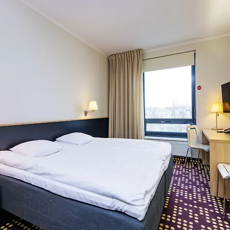 Hotel Dorpat 3*